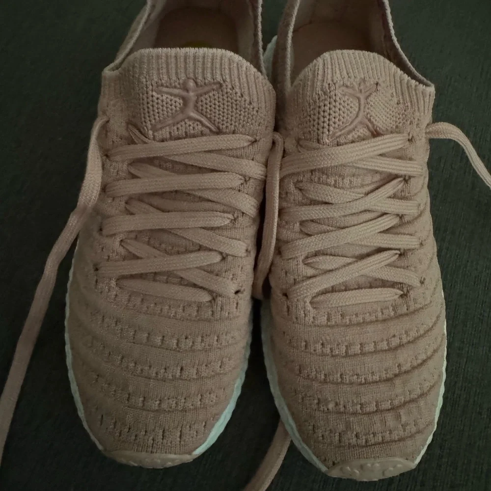 Girls Knit Lace-Up Sneakers